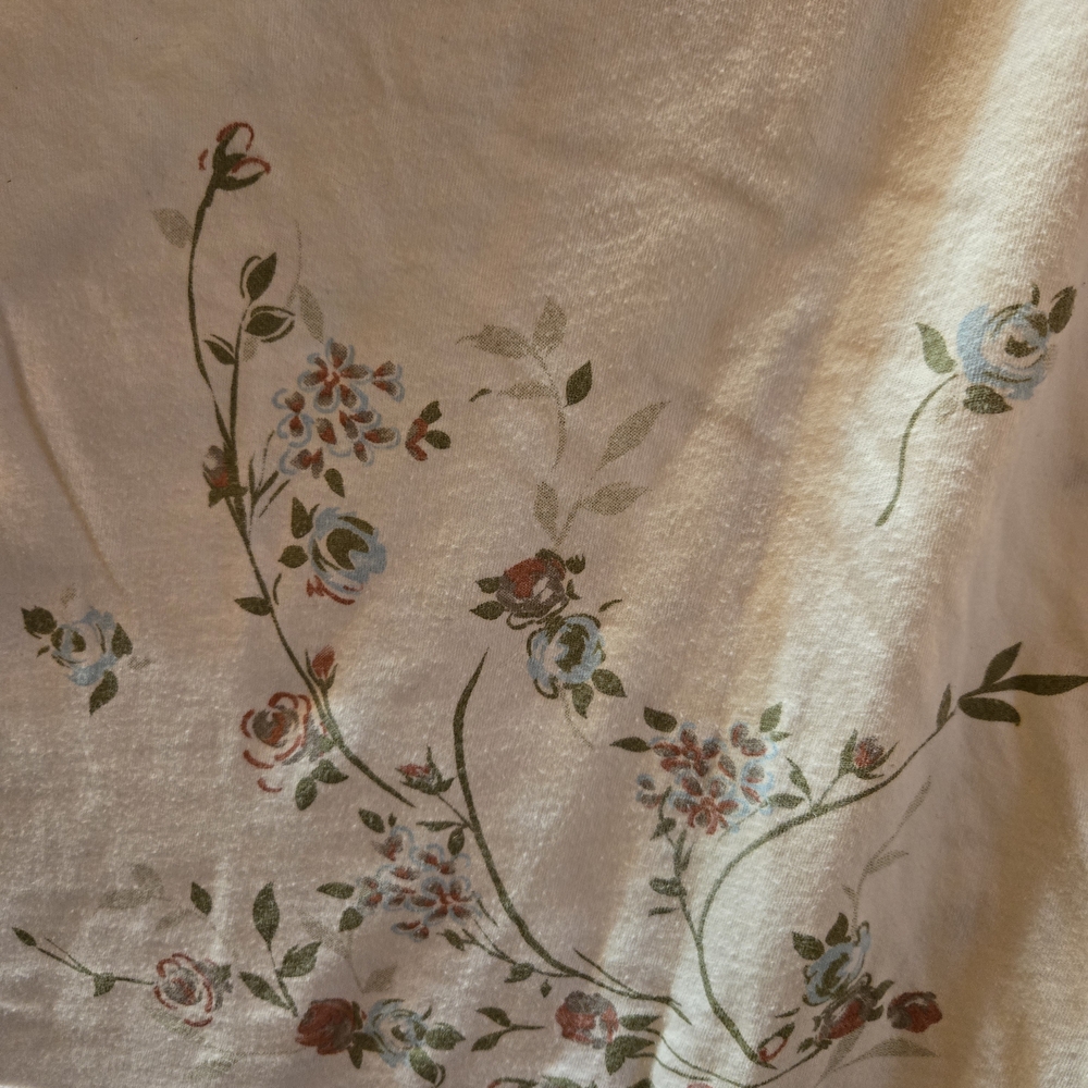 Forever 21 Ivory Floral Short Sleeve Tee - Picture 2 of 6